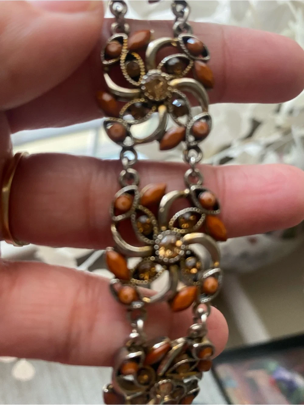 N/A elegant amber